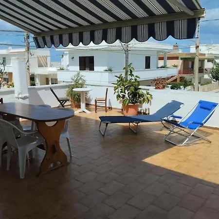 Terrazza Del Sole Hébergement de vacances Torre Santa Sabina