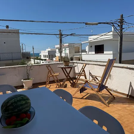 Casa vacanze Casa Al Mare In Centro A 100 Metri Dalla Con Terrazza Torre Santa Sabina