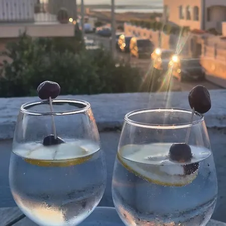 בית נופש Terrazza Del Sole טורה סנטה סאבינה